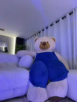 Sweet_ivonny élő XXX-chatje