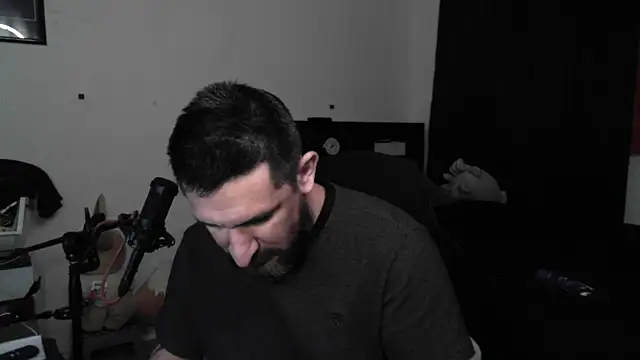 DevilPup75_'s Live XXX Chat