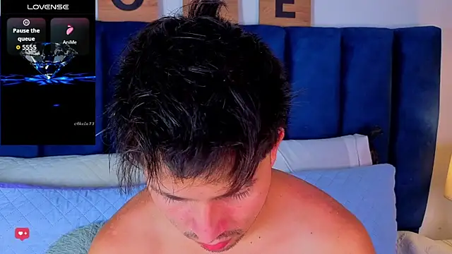 Chat +18 de Issac_james_ ao vivo