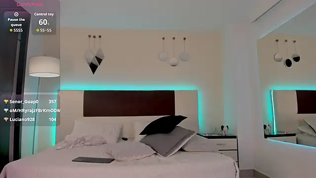 Sky_Loren Live XXX-Chat