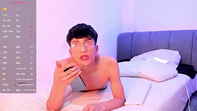 Erick_Velveth Adlı Modelin Canlı XXX Sohbeti