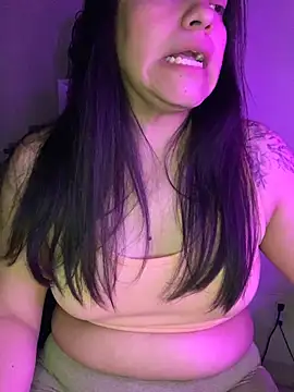 SmokyDee Adlı Modelin Canlı XXX Sohbeti