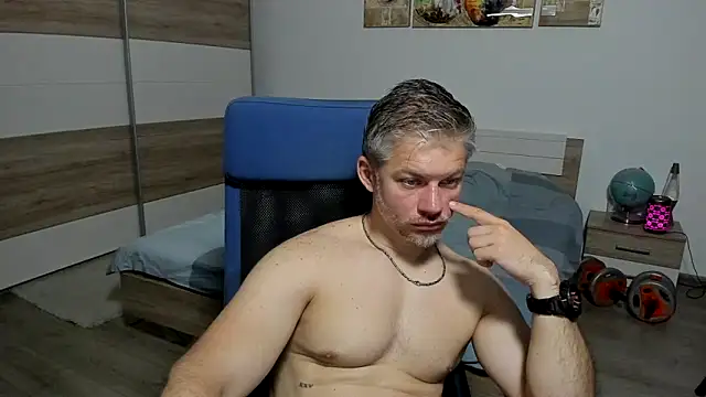RobbyShawz webkamerás műsora