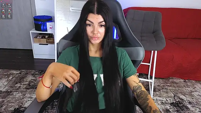 AnacondaOnn's Live XXX Chat