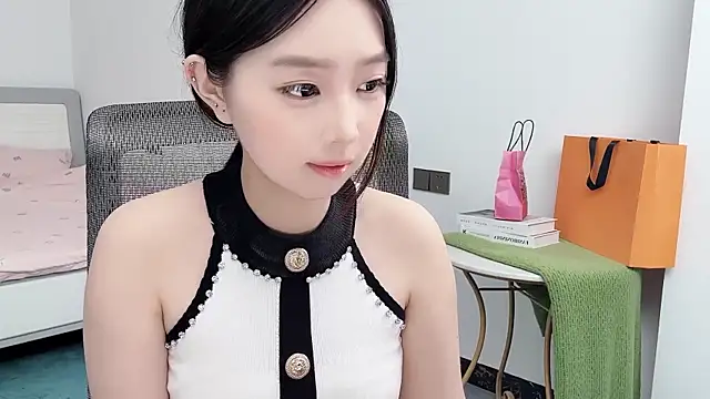 Živý XXX chat Yoyo33355
