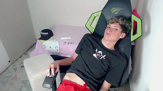 XXX chat uživo modela Pablito_junior