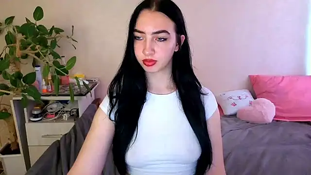 WildKittenX_'s Live XXX Chat