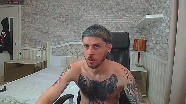 JonahShaw Chat XXX live
