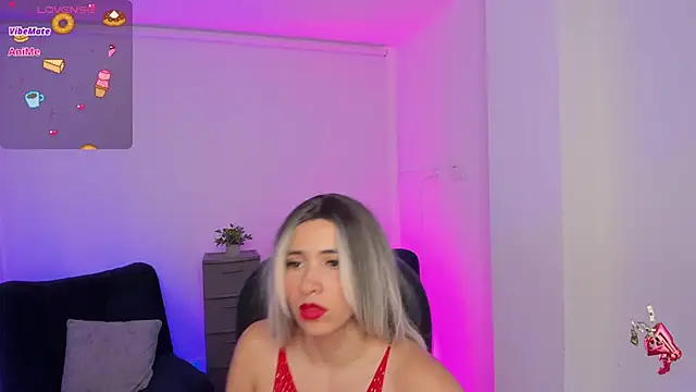emilly_smith_1 live XXX chat