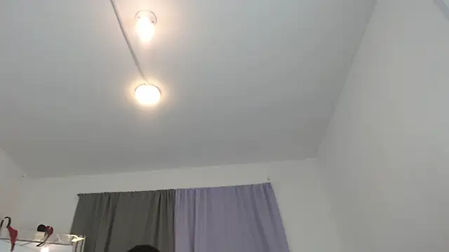 PhillipCox Adlı Modelin Canlı XXX Sohbeti