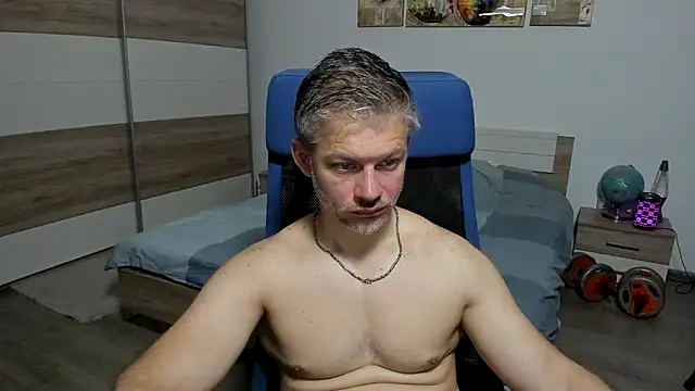 RobbyShawz Chat XXX in diretta