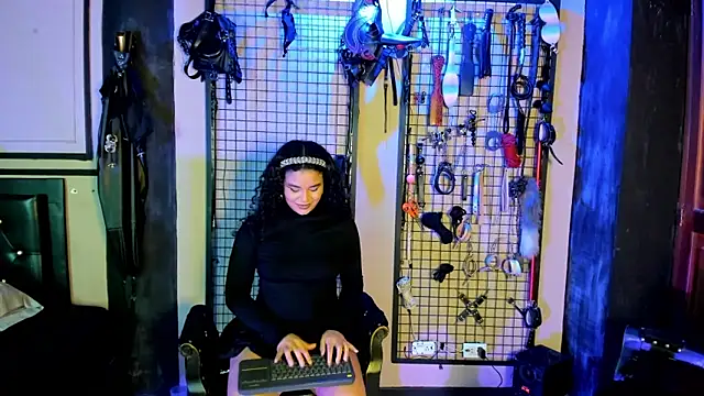 Twisted_Fantasy live XXX chat