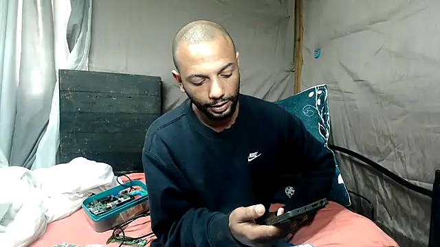 Chatroom XXX en direct de Camodick
