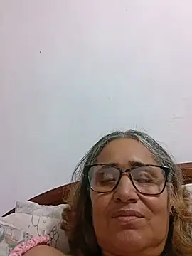 Chat +18 de _candi ao vivo