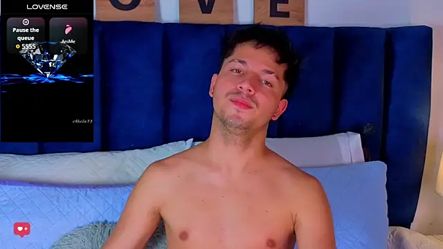 Issac_james_ Adlı Modelin Canlı XXX Sohbeti