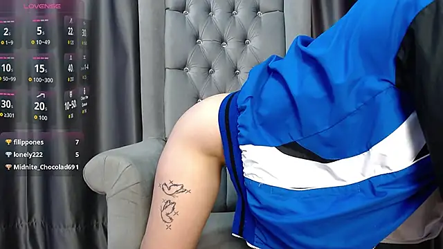 Chat +18 de Ellie_Dollie ao vivo