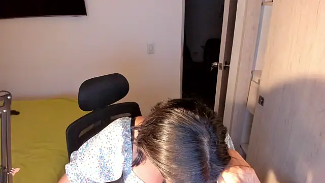 XXX chat uživo modela misstoya