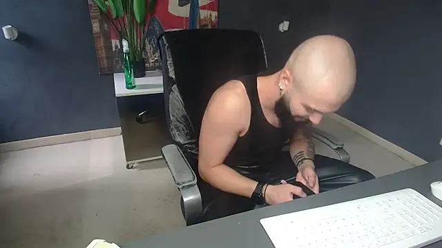 OscarWillss Chat XXX live