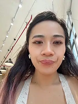 sex_bobo2026 Adlı Modelin Canlı XXX Sohbeti