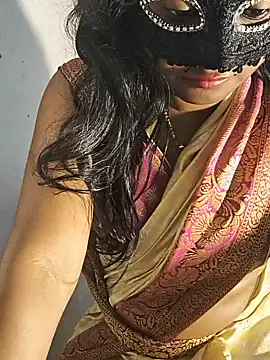 DIRTYSECRET_QUEEN_07 Adlı Modelin Canlı XXX Sohbeti