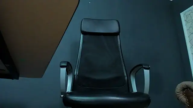 XXX chat uživo modela BrianHunts