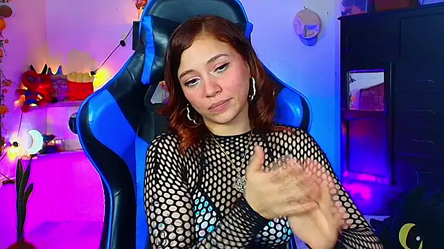 alisson_zafiro_ Adlı Modelin Canlı XXX Sohbeti