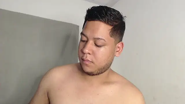 nicolas_cr1 Chat XXX in diretta