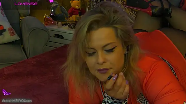 ZoeMesmerizee Adlı Modelin Canlı XXX Sohbeti