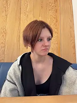 MiraReach live XXX chat