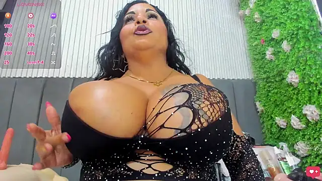 Michelle_busty Obrolan Langsung XXX