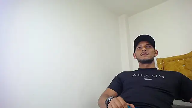 Chris_Dick23's Webcam Show
