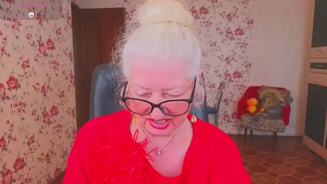 Chat +18 de Maya_Mayflower ao vivo