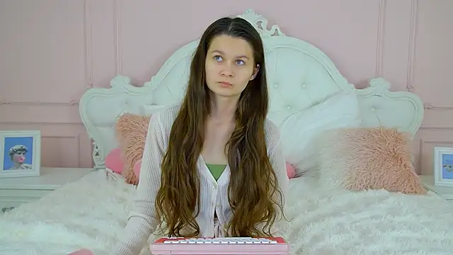Chat XXX en directo de JuliettaTiffani