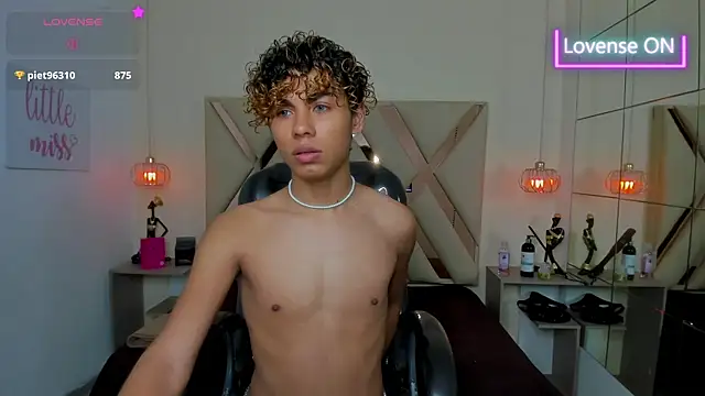 Вебкам-шоу Anyelo_Twink