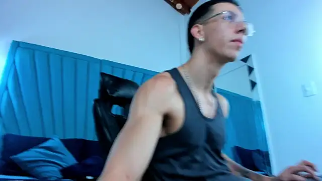 Chat XXX Live OliverThompsonJS