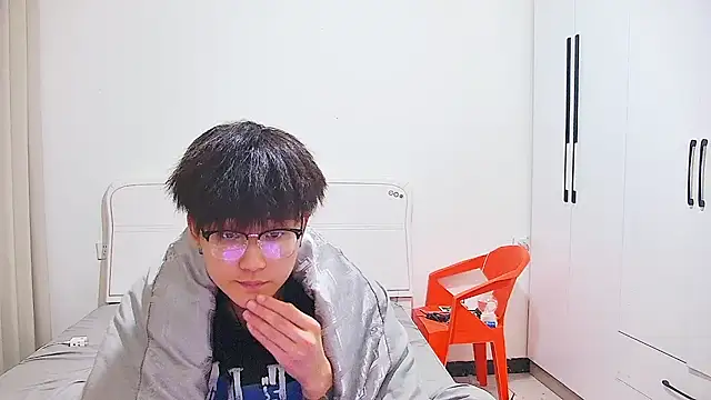 KK-cuteboy Live XXX-Chat