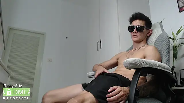 Rustynf1tz_ Live XXX Chat