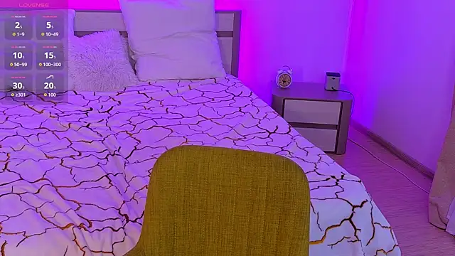 Deibora Adlı Modelin Canlı XXX Sohbeti