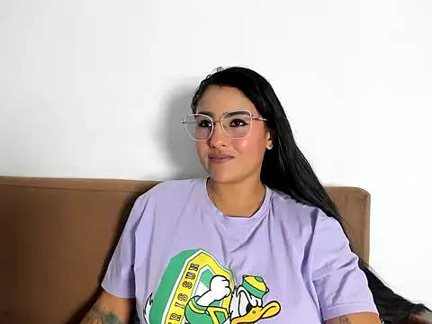 TatyGomez_'s Live XXX Chat