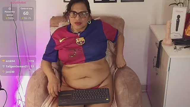 Angelabrowm Adlı Modelin Canlı XXX Sohbeti