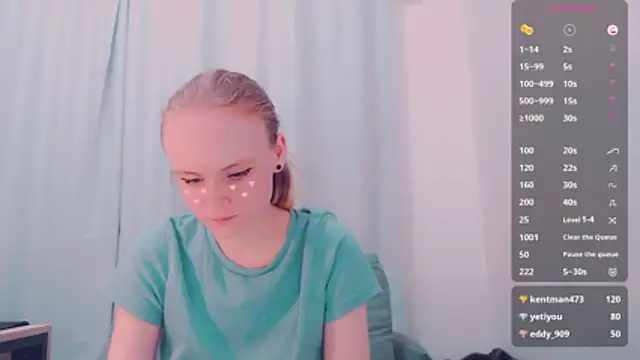 Chat +18 de AliceNya_cute ao vivo