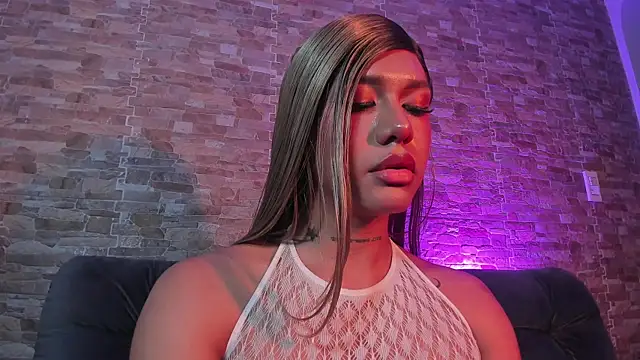 Chat +18 de Dreams_Chloe ao vivo