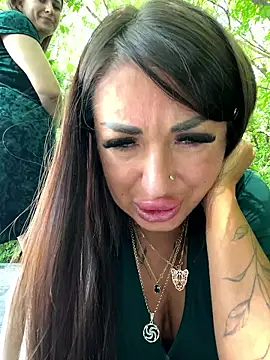 Chatroom XXX en direct de RuslanaXX