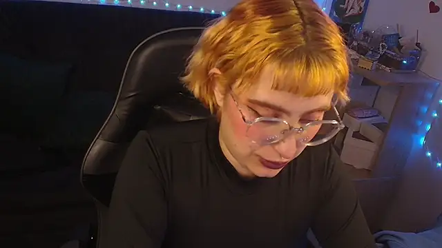 Chat +18 de Miacatsito3 ao vivo
