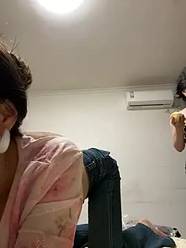 huihui_520 Adlı Modelin Canlı XXX Sohbeti