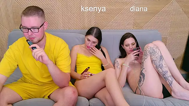 Ksennyn Live XXX chat