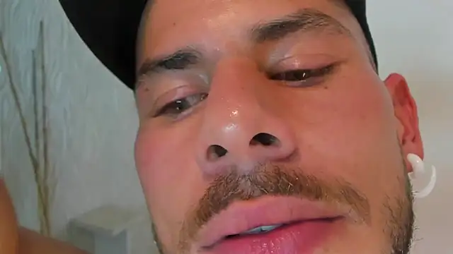 dylan_jacobx 라이브 XXX 채  팅