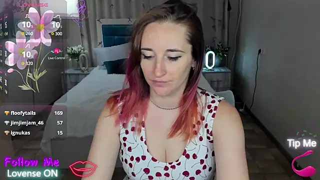 XXX chat uživo modela GraceRainbow