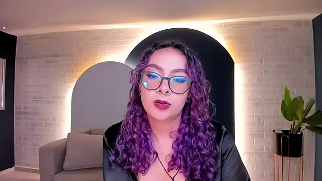 LoiseHarper's Live XXX Chat
