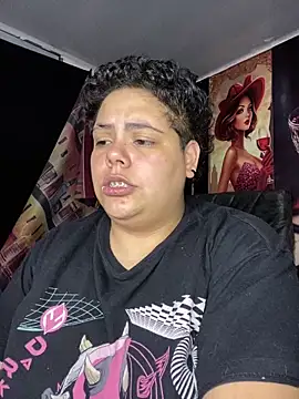 Chatroom XXX en direct de Hailey_Curvy